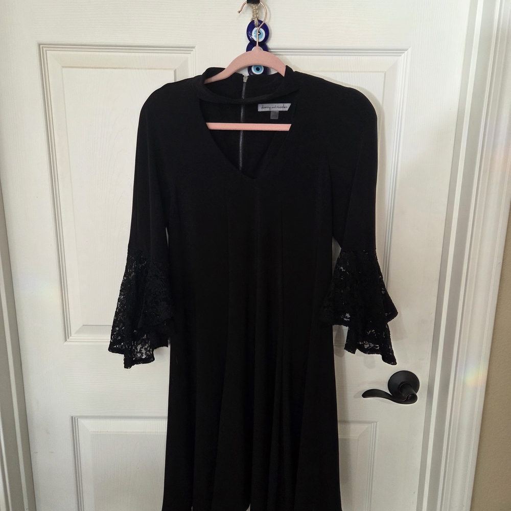 Elegant Black Lace Sleeve Dress
